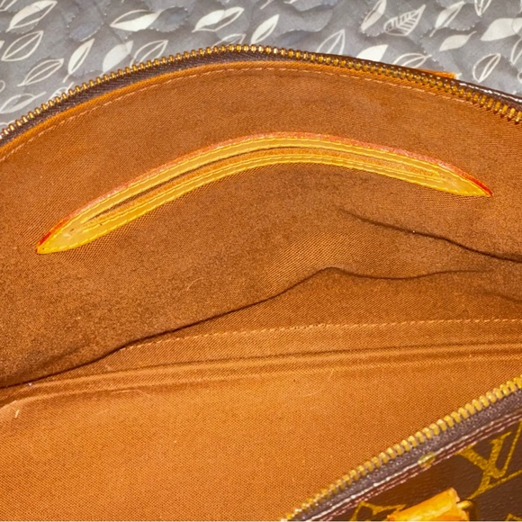 LOUIS VUITTON authentic Monogram Canvas Alma PM handbag - Picture 14 of 16